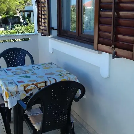Apartments Kalsan Novalja Exterior photo