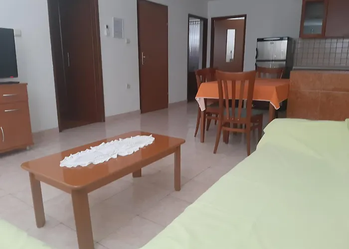 Apartments Kalsan