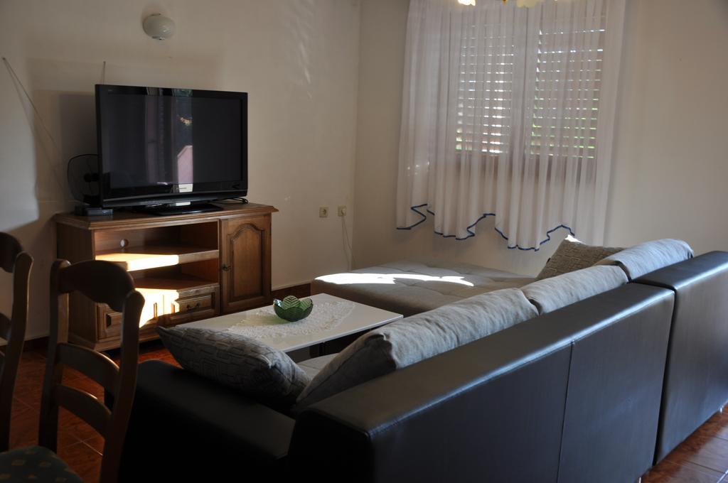 Kalsan Apartament *