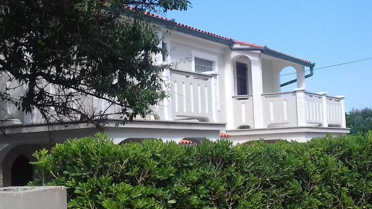Kalsan Apartament *